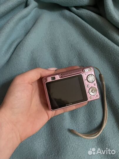 Компактный фотоаппарат sonycyber-shot