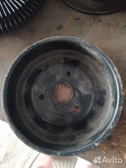 Шкив помпы Mitsubishi Lancer 10 1.8