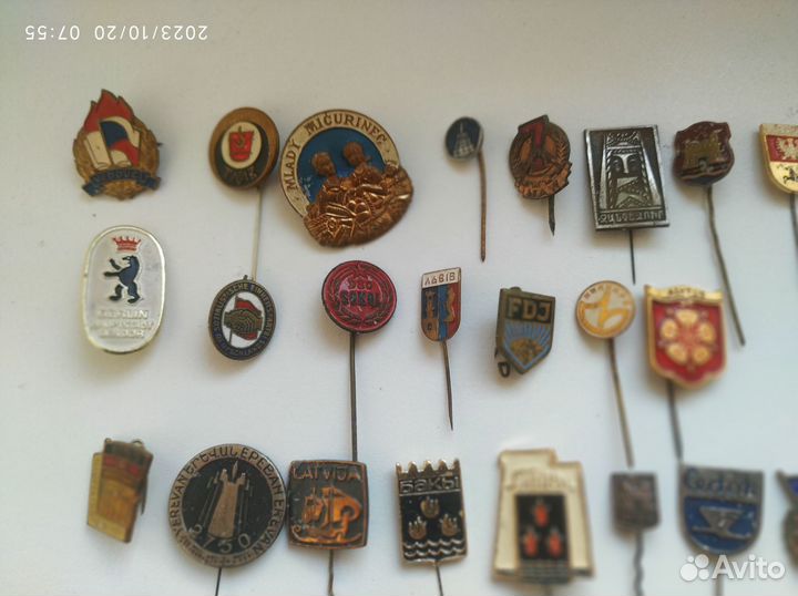 Значок времён ссср,зарубежные страны