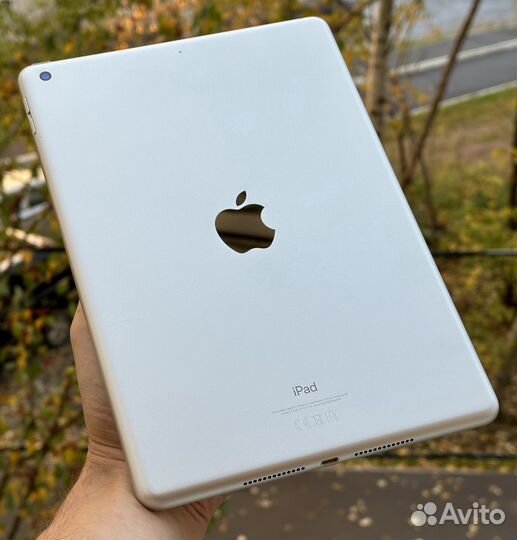 iPad 7 Wi-Fi 32Gb, Silver, рст, состояние идеал