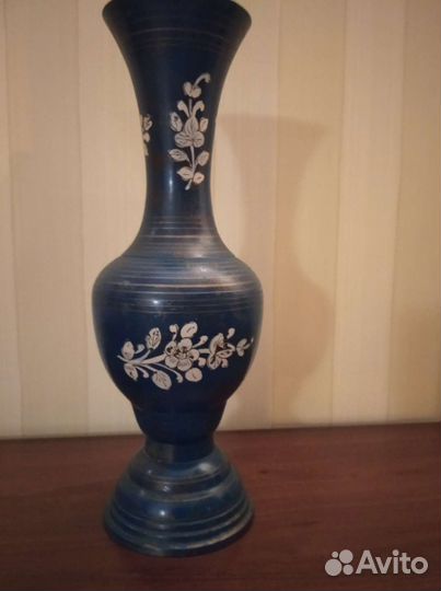 Ваза металлическая