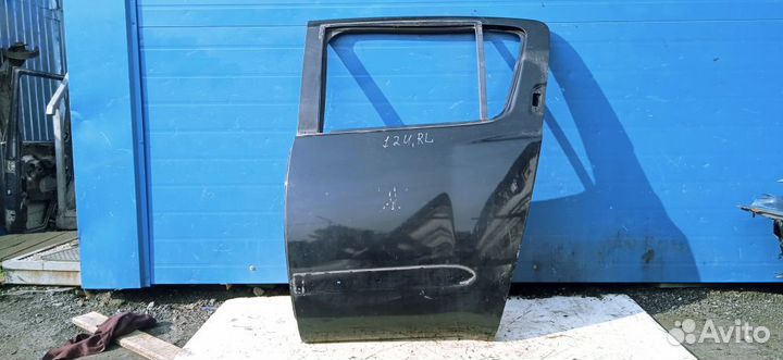 Дверь задняя левая