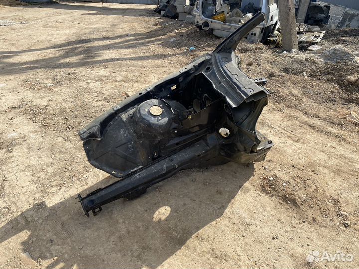 Передняя правая четверть bmw e46 купе