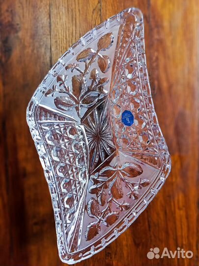 Хрустальный салатник новый в подарочной упаковке