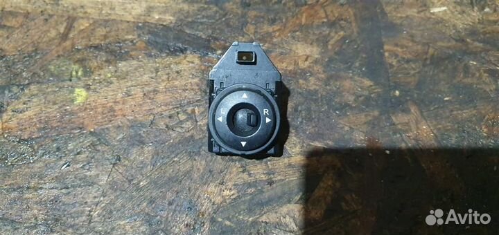 Переключатель регулировки зеркала Kia Ceed 1