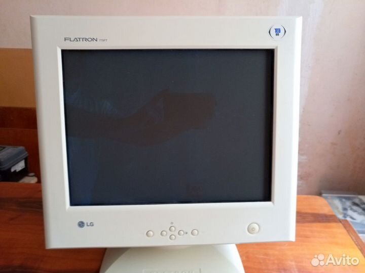 Монитор LG Flatron 775FT