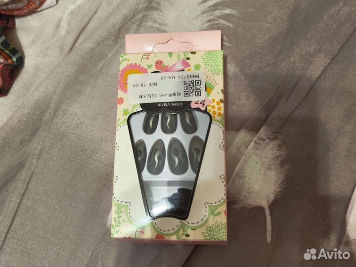 Накладные ногти с дизайном