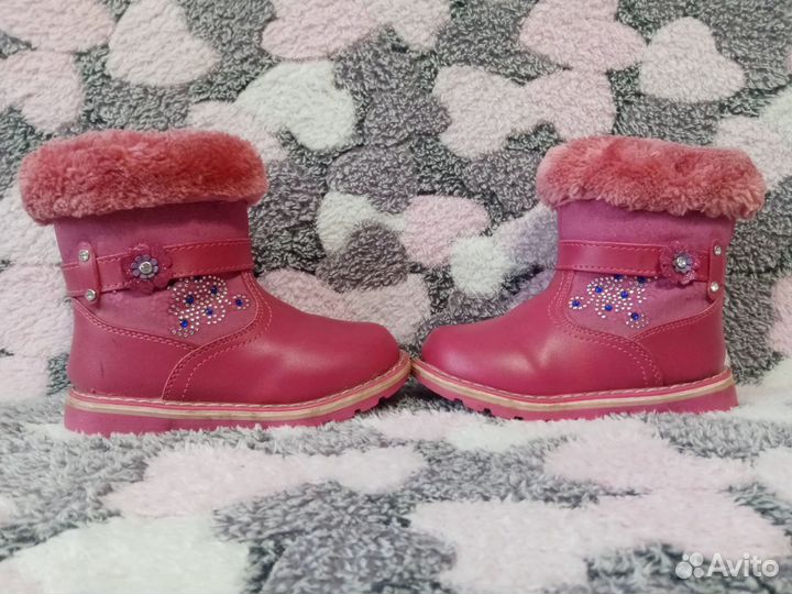 Сапожки зимние р. 25 девочке натур. Мех овчина