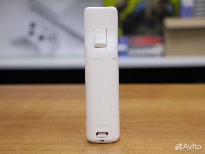 Пульт Remote Wii Motion Plus + чехол White