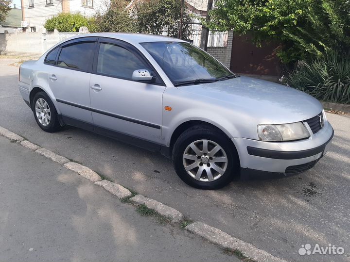 Volkswagen Passat 1.9 МТ, 1997, 700 000 км