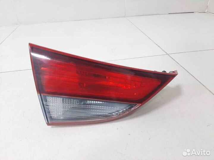 Фонарь задний внутренний левый Hyundai Elantra MD