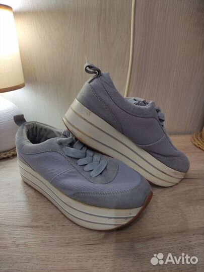 Кроссовки zara женские