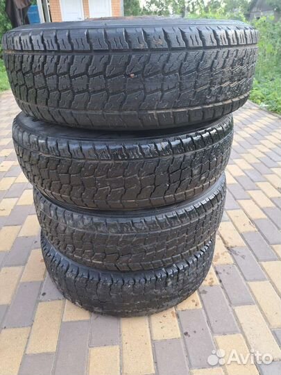 Покрышки с дисками на ЗИЛ бычок