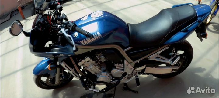 Yamaha FZS1000 Fazer