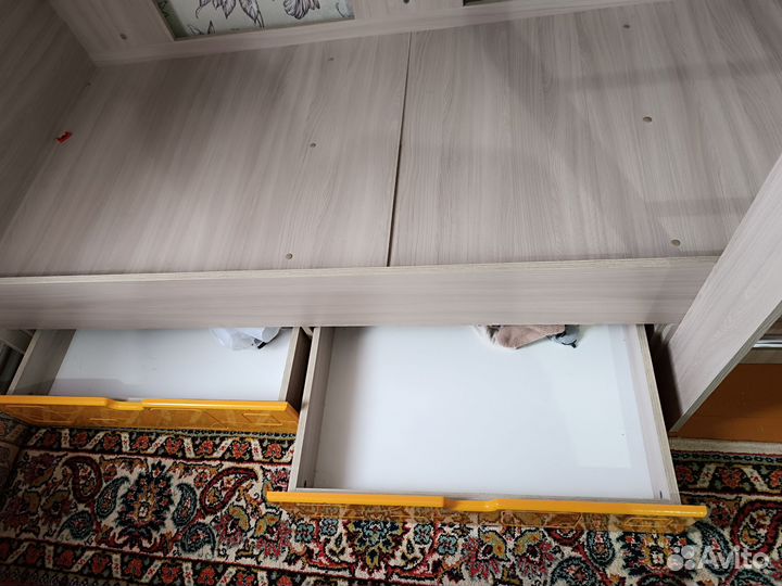 Двухъярусная кровать бу