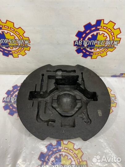 Пластиковая ниша запасного колеса Hyundai Sonata