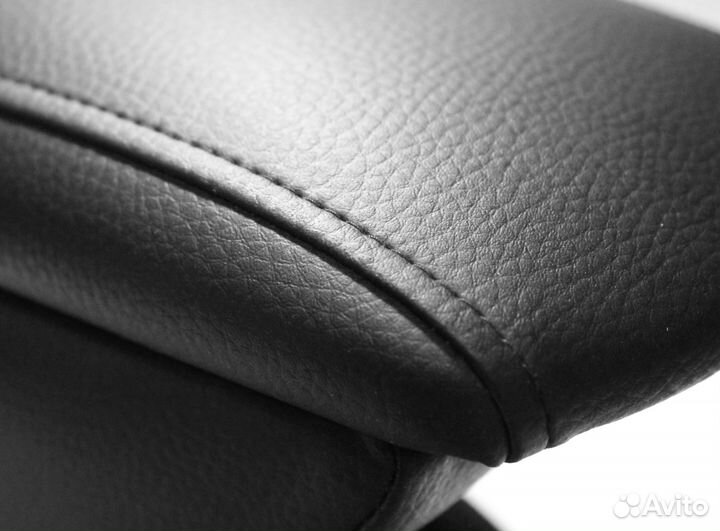 Подлокотник Skoda Octavia A4 Tour Шкода Октавия А4