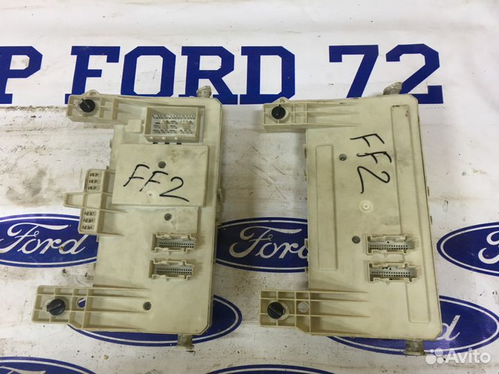 Блок предохранителей салона Ford Focus 2