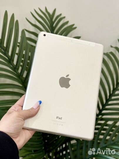 iPad Air 16GB Wi-Fi Silver