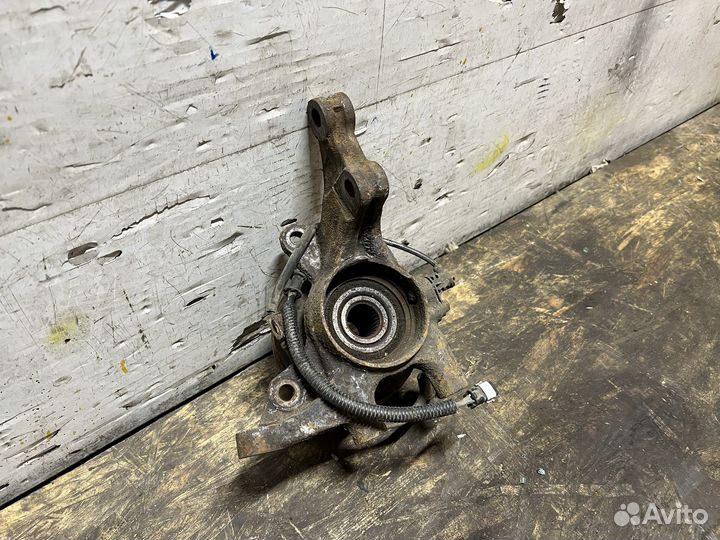 Кулак передний левый Kia Ceed 1 ED 06-10г