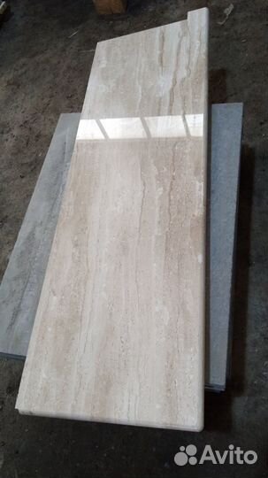 Мраморный подоконник