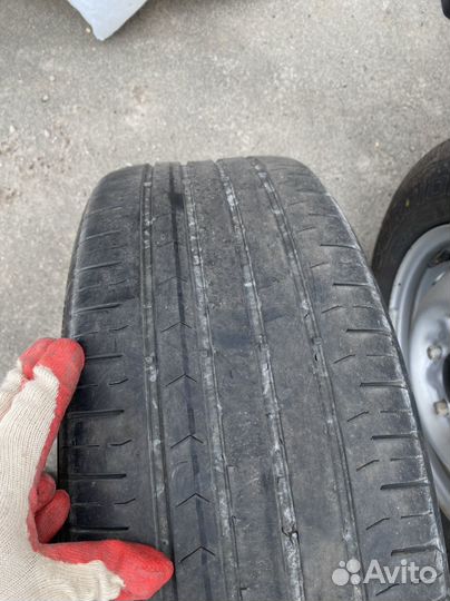 Continental ContiPremiumContact 5 225/60 R17 99V