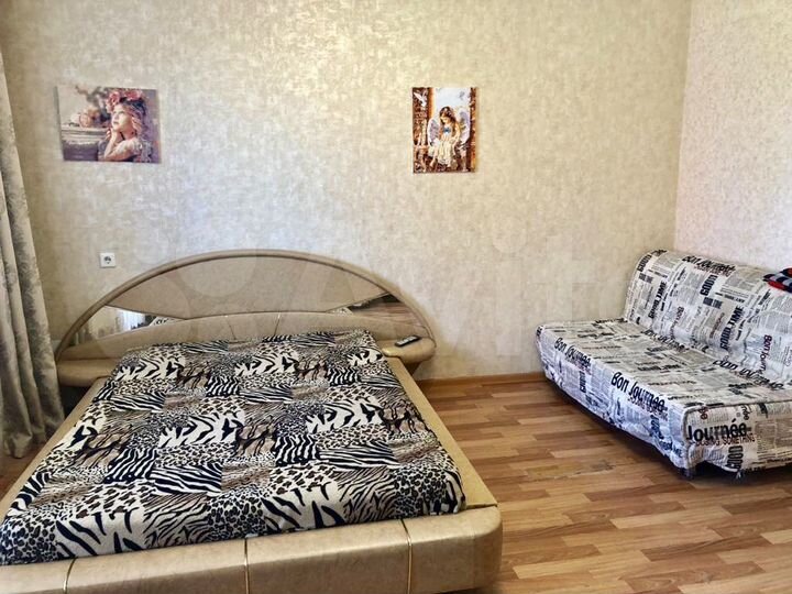2-к. квартира, 65 м², 2/10 эт.