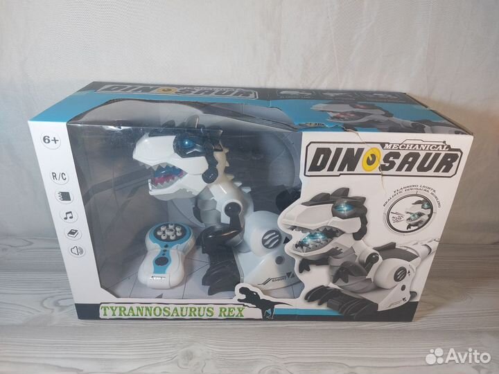 Игрушка робот динозавр