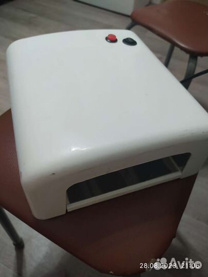 Лампа для ногтей