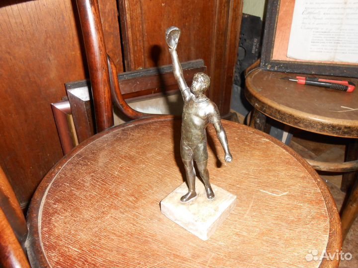 Статуэтка антиквариат