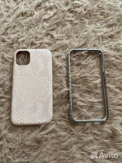 Чехлы на iPhone 11