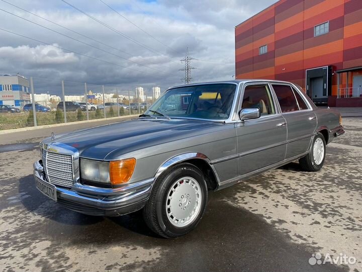 В разбор из Японии Mercedes-Benz W116 M110.922 2.8