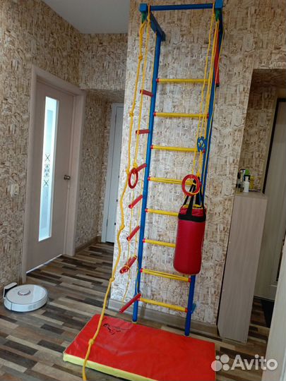 Шведская стенка с турником