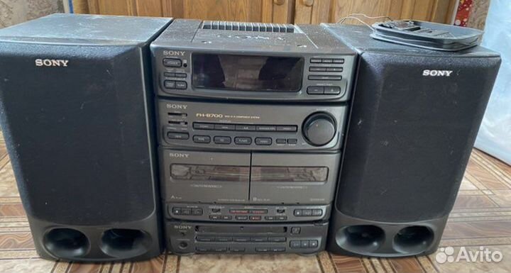 Музыкальный центр»Sony”