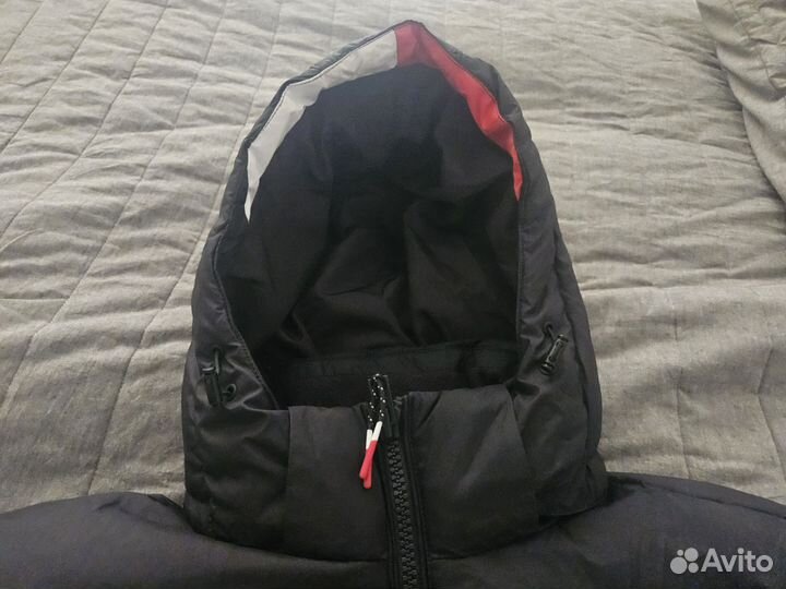 Tommy Jeans пуховик р. L