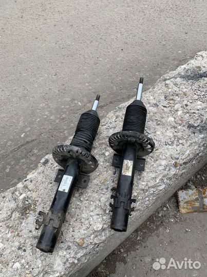 Амортизатор передний Volkswagen Polo sedan