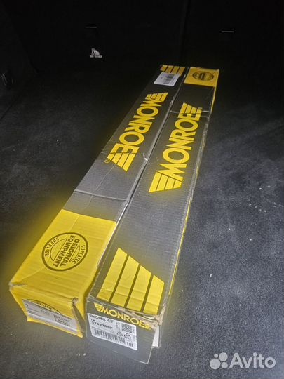 Стойка амортизатора (monroe) задняя mercedec glc
