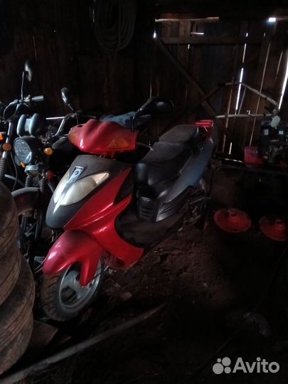 Скутер 150 кубов