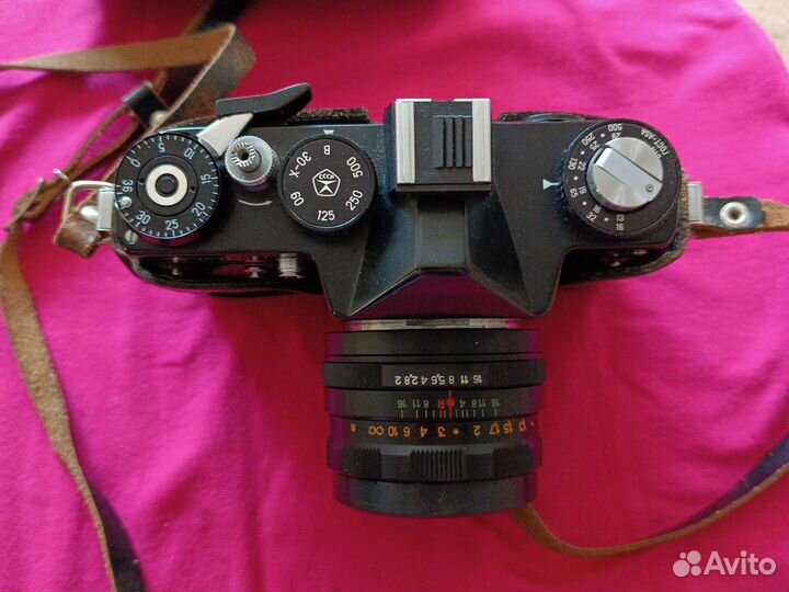 Пленочный фотоаппарат зенит