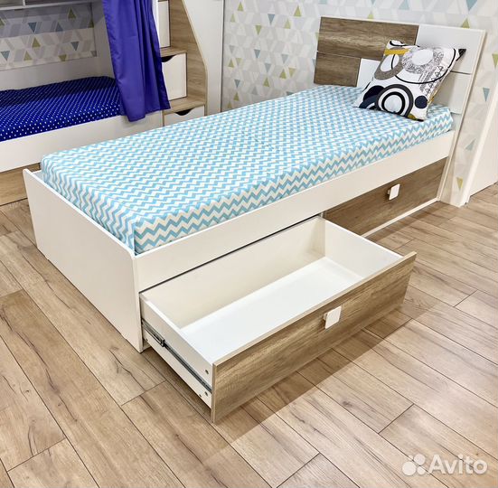 Детская кровать 90х200