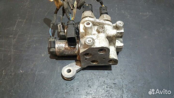 Блок клапанов стабилизатора Porsche Cayenne 957