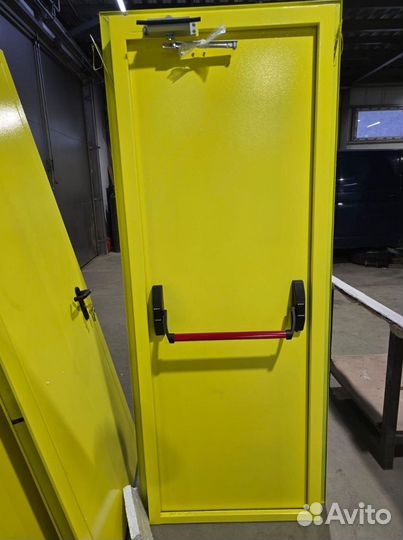 Металлическая дверь. Доставка/Монтаж/Установка