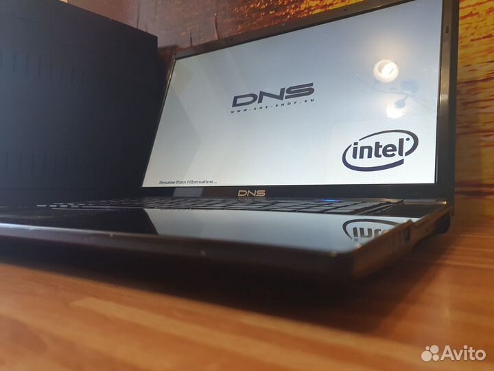 Ноутбук DNS w270