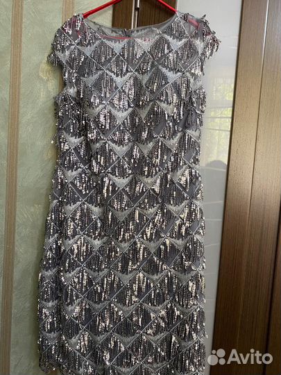Вечернее платье с пайетками 46