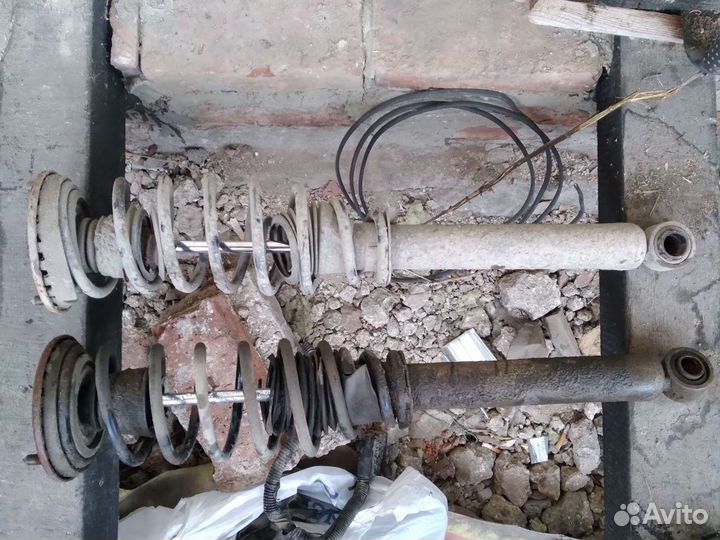 Стойка задняя galant 8