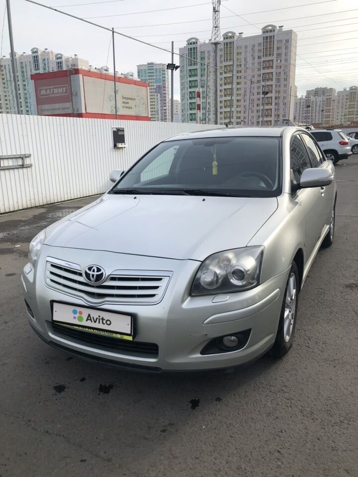 Toyota Avensis: фото владельца