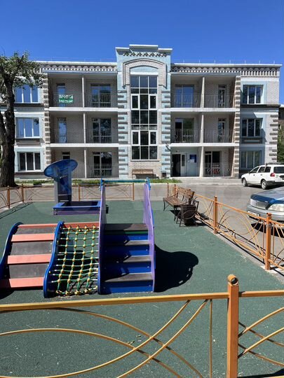 1-к. квартира, 42 м², 1/3 эт.