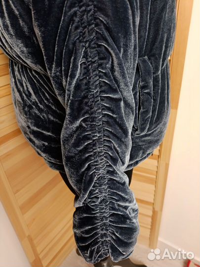 Велюровая куртка женская QED LDN размер 38