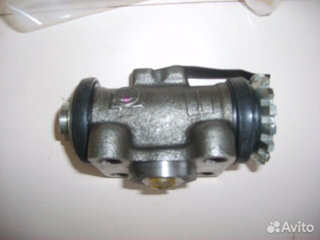 Рабочий тормозной цилиндр Isuzu Elf