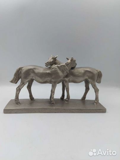 Кони на воле, силумин.Мурзин